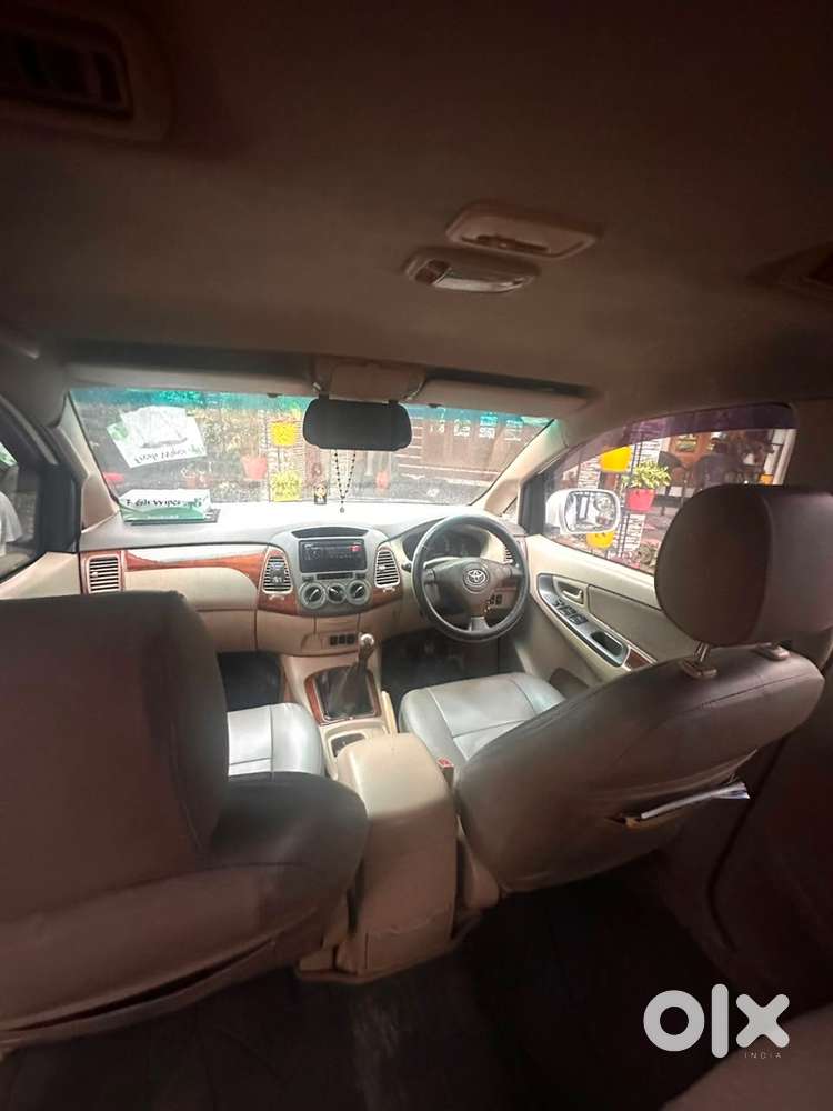 Toyota Innova 2007 Diesel Well Maintained, 4 New Tyres