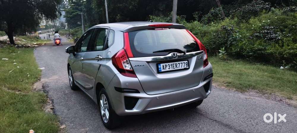 Honda Jazz V Automatic, 2018, Petrol