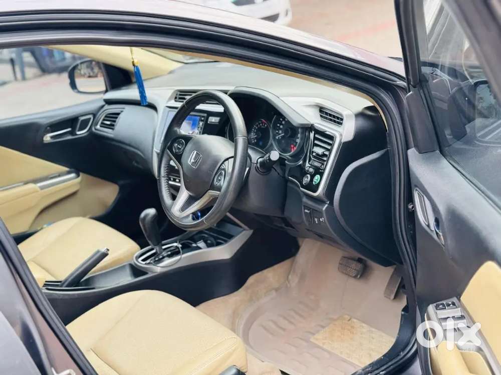 Honda City Hybrid Ehev 2018 Petrol Well Maintained