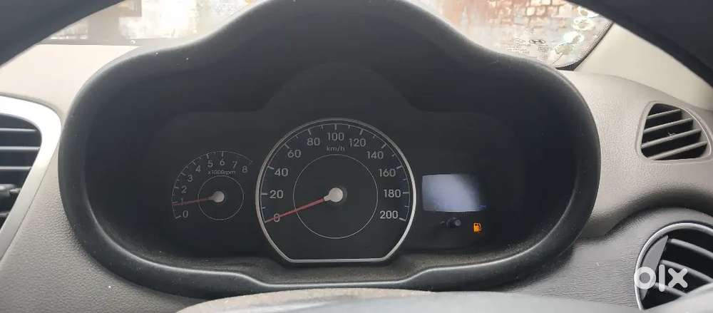 Hyundai I10 2012 Petrol 70000 Km Driven