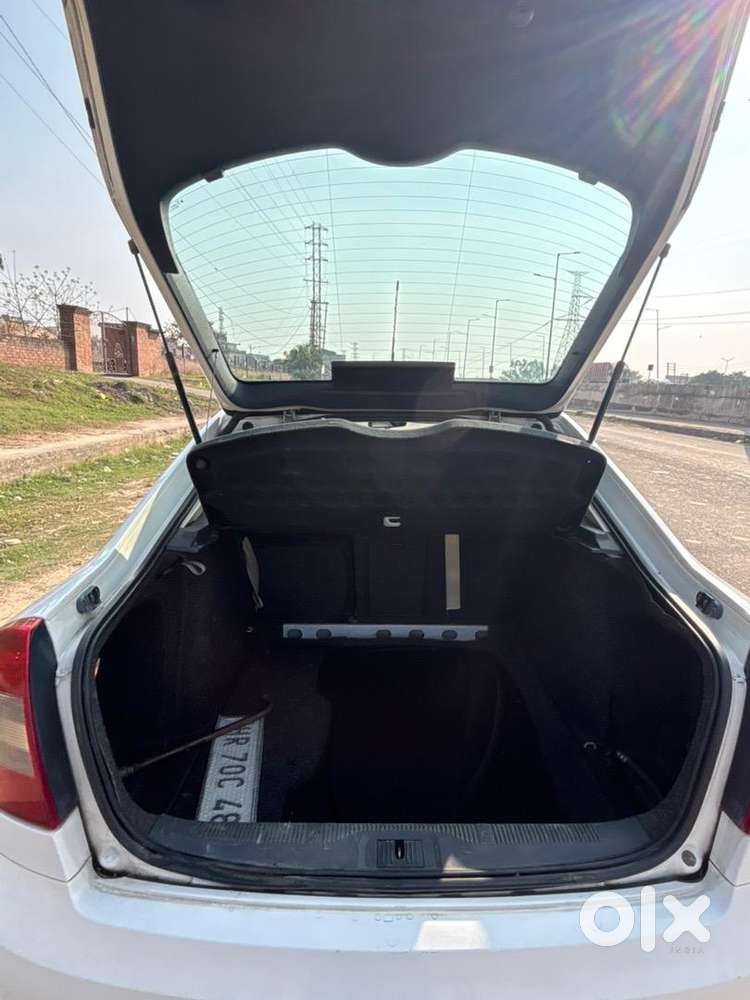 Skoda Laura 2011 Diesel Good Condition