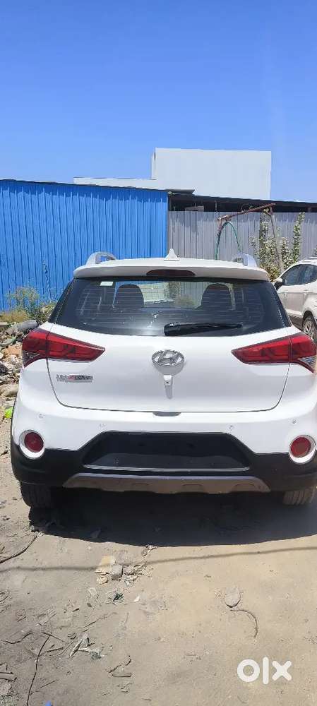Hyundai I20 Active 2017 Diesel 90000 Km Driven