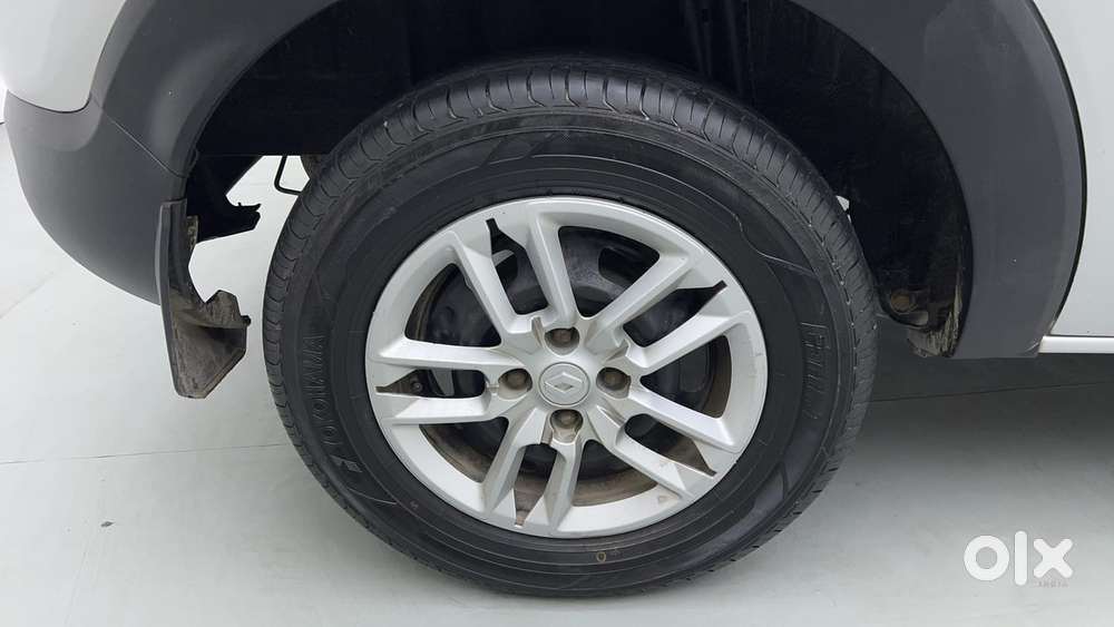 Renault Triber Rxt, 2020, Petrol