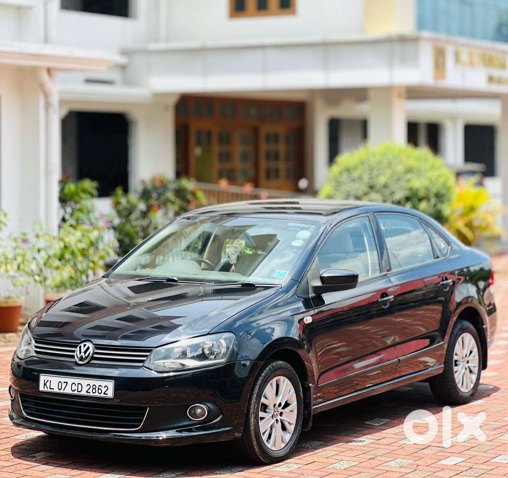 Volkswagen Vento 1.5 Highline Plus At 16 Alloy, 2015, Petrol