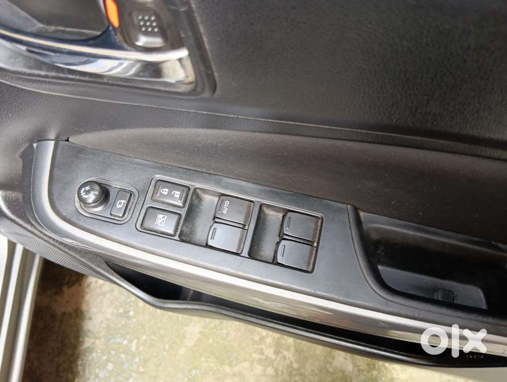 Maruti Suzuki Swift Zxi, 2021