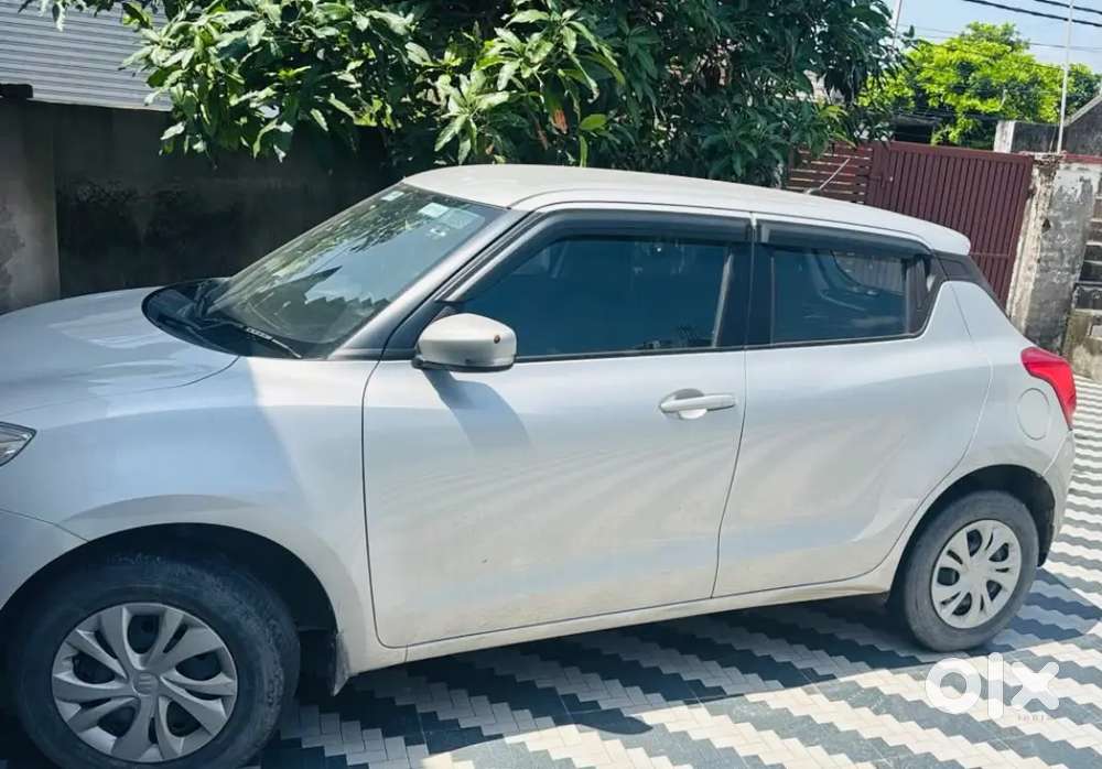 Maruti Suzuki Swift Vxi 2021