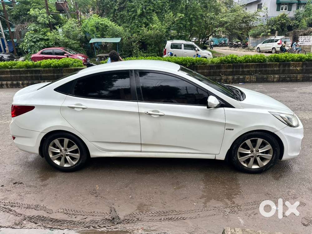 Hyundai Fluidic Verna 2013