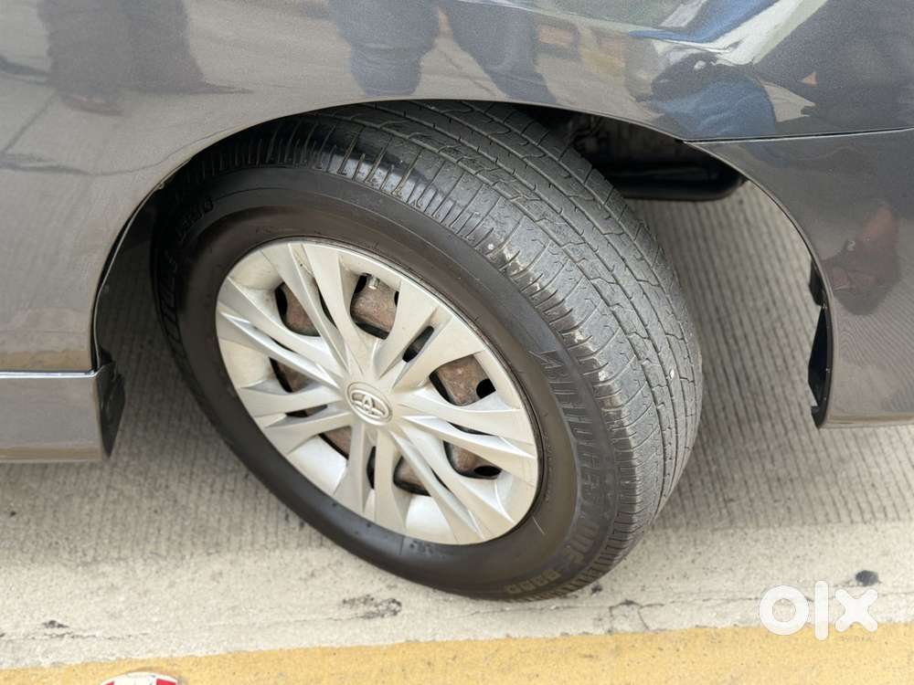 Toyota Innova 2.5 G (diesel) 8 Seater, 2015, Diesel