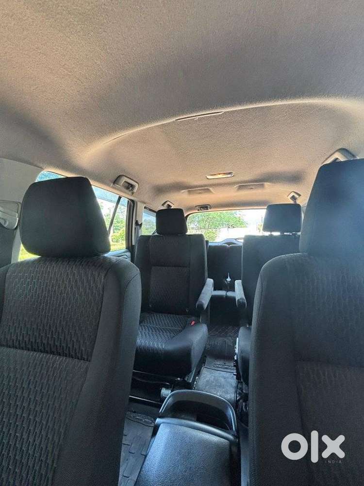 Toyota Innova Crysta 2.4 G Mt, 2016, Diesel