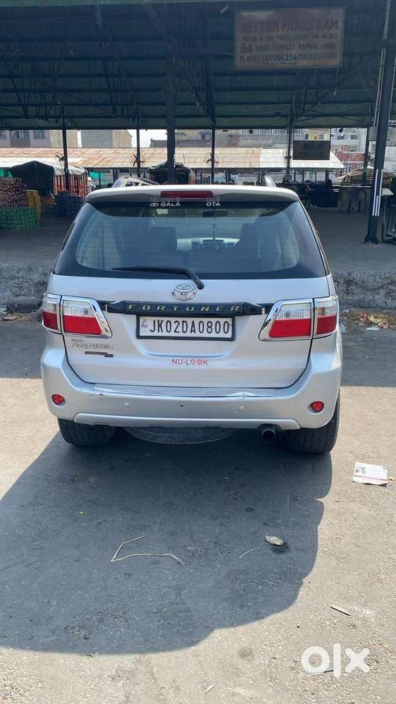 Toyota Fortuner Diesel 120000 Km Driven