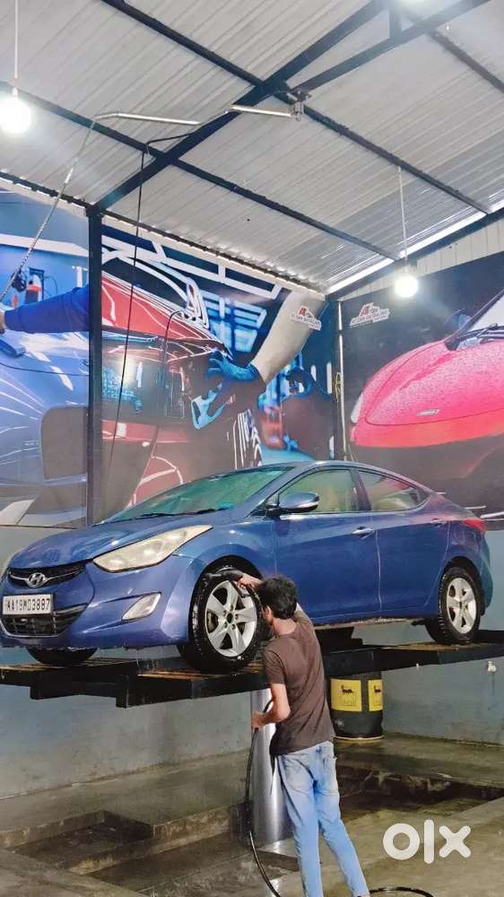 Hyundai New Elantra Mt 2013 Milage 20+