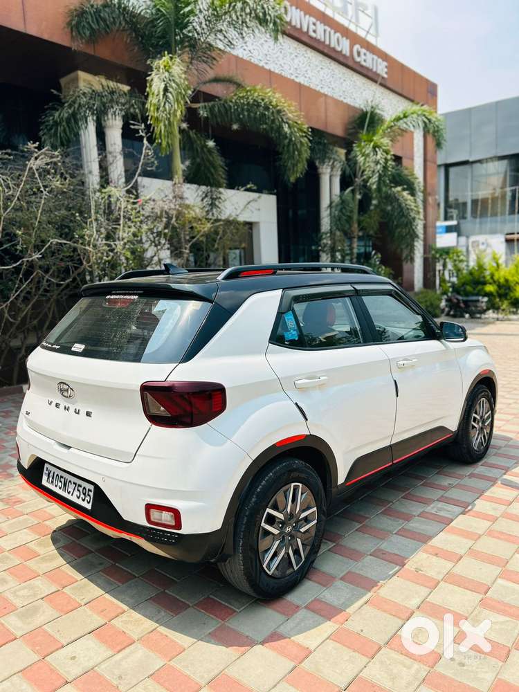 Hyundai Venue 1.5 Crdi Sx (o), 2021, Diesel