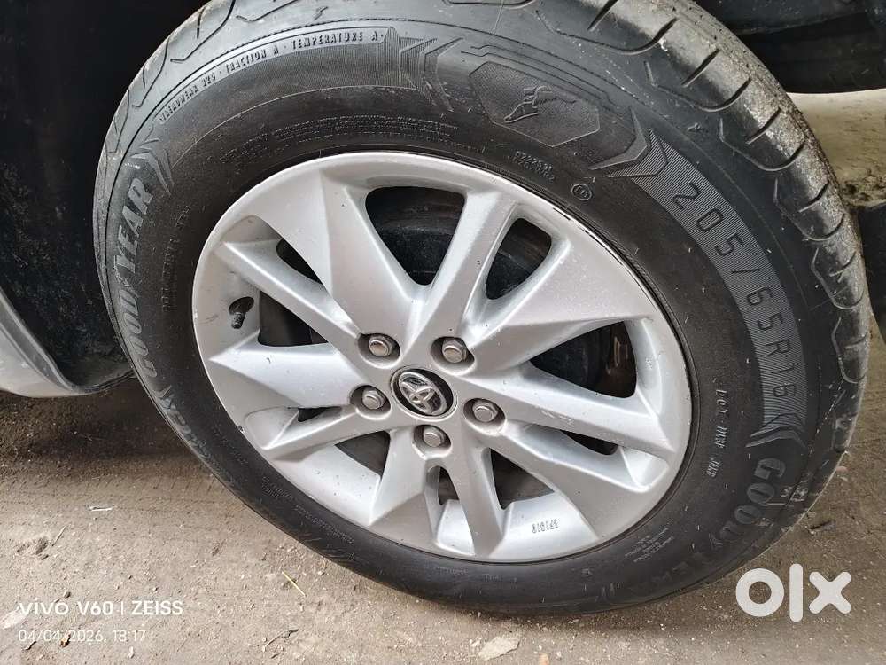 Toyota Innova Crysta 2017