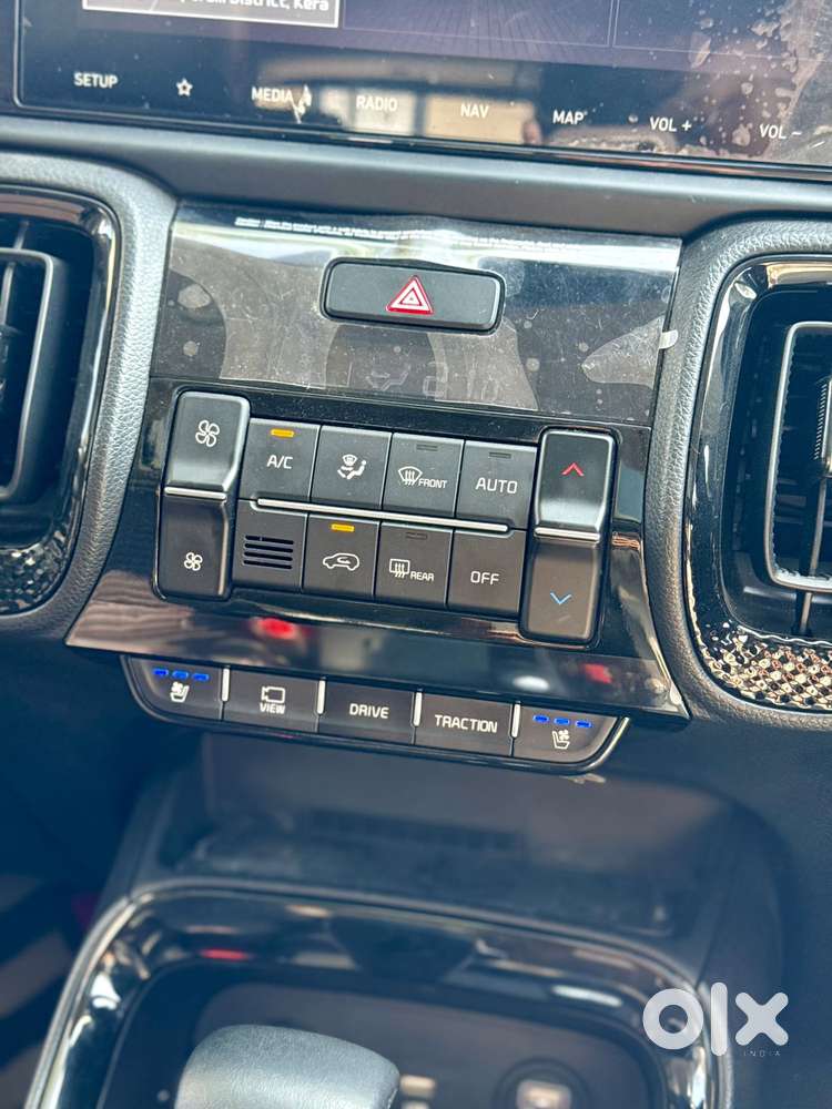 Kia Sonet Gtx Plus Turbo Dct, 2022, Petrol