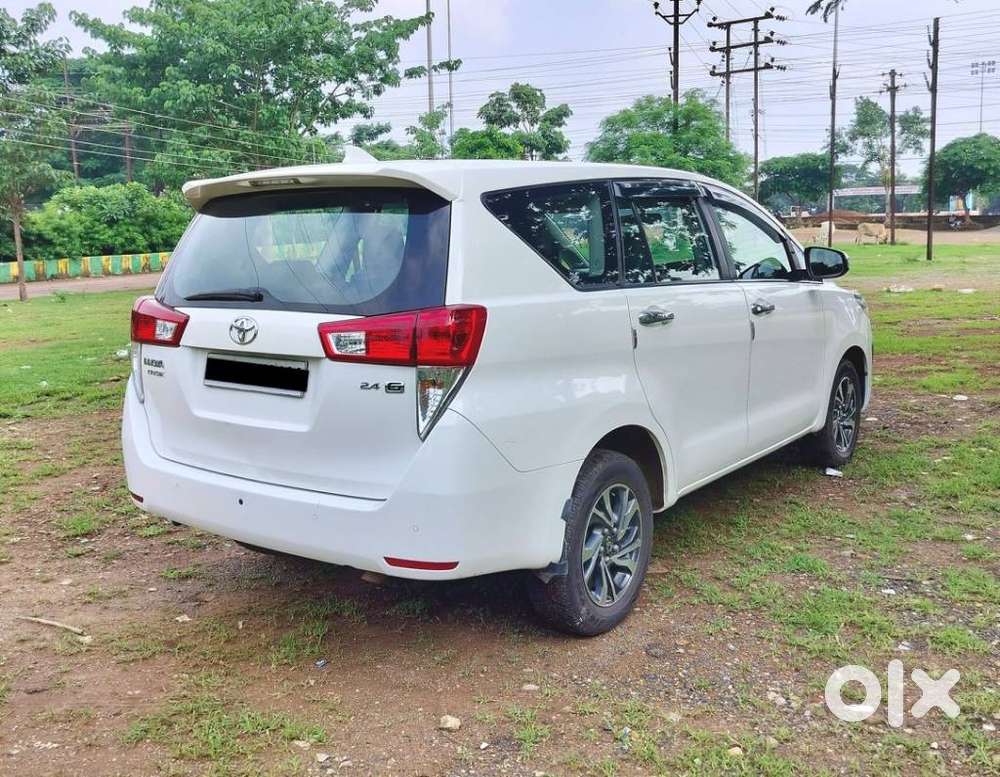 Toyota Innova Crysta [2020-ongoing] 2.4 Gx 8 Str, 2022, Diesel