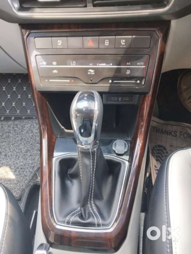 Skoda Kushaq 1.0 Tsi Style At, 2022, Petrol