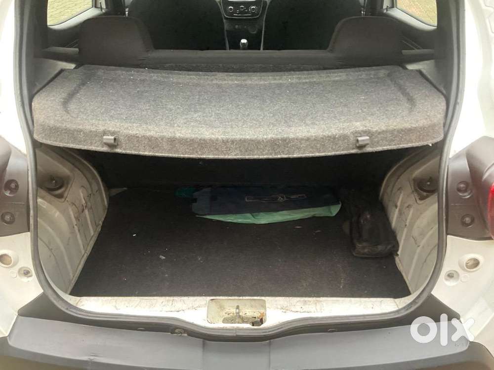 Renault Kwid 1.0 Rxl 2017 Petrol 38000 Km Driven Well Maintained.