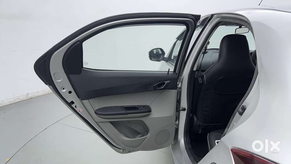 Tata Tiago 1.2 Revotron Xta, 2019, Petrol