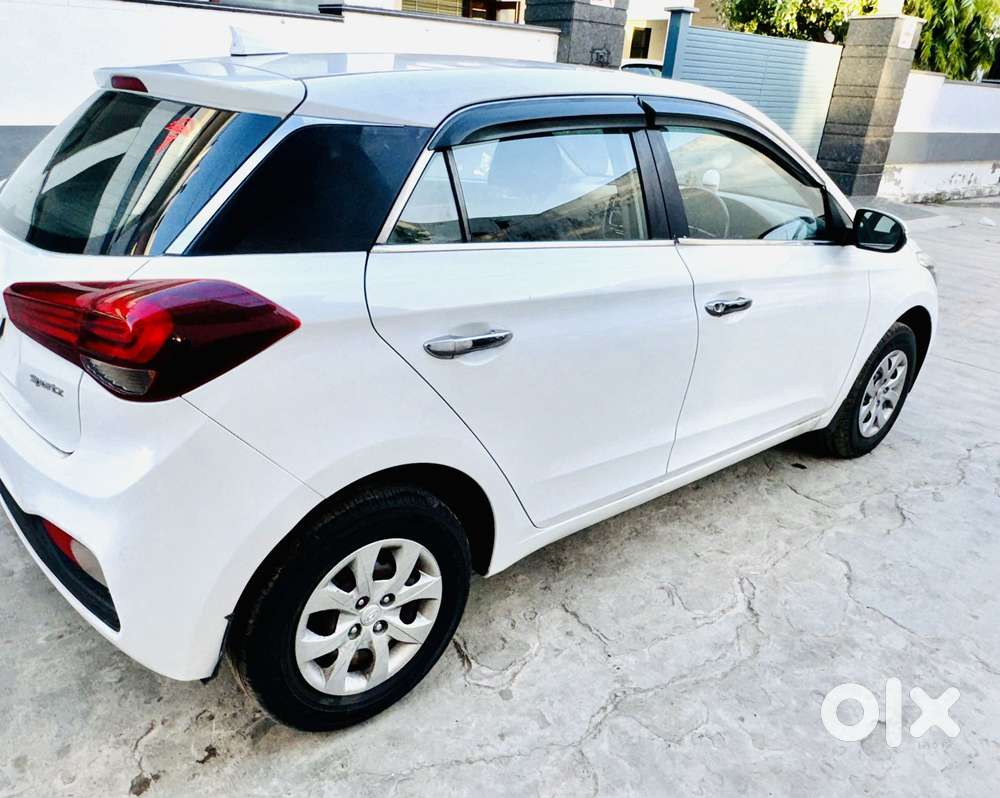 Hyundai I20 Sportz Plus Cvt, 2018, Petrol