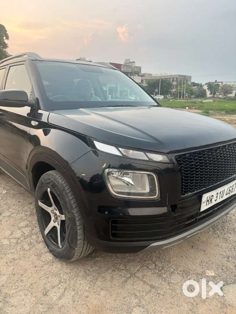 Hyundai Venue Mt Petrol 2024