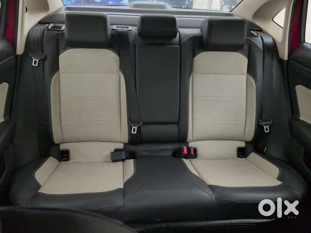 Skoda Slavia Style (non-sunroof), 2022, Petrol