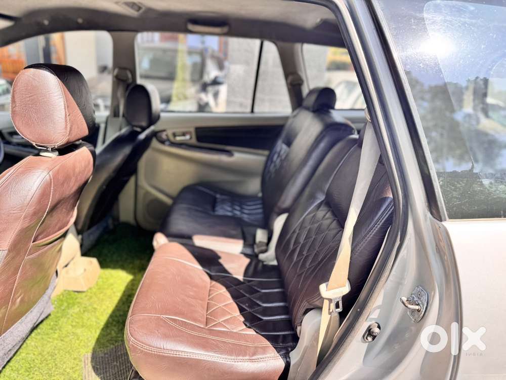 Toyota Innova [2013-2016] 2.5 V Diesel 7 Str, 2014, Diesel