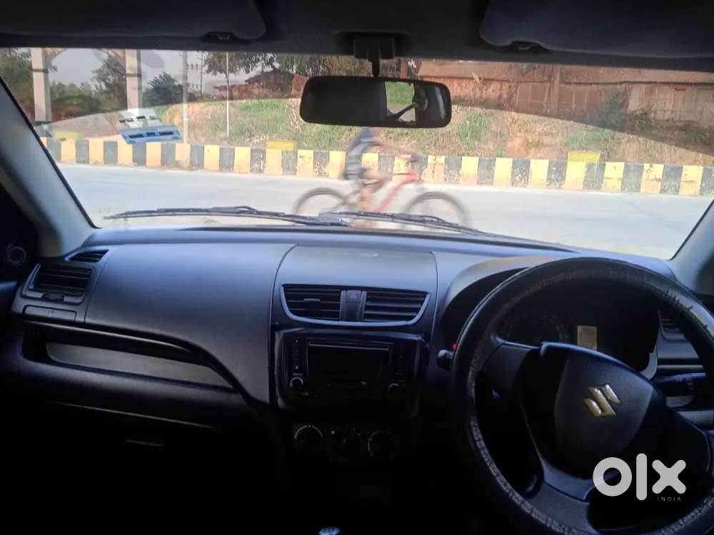 Maruti Suzuki Swift Petrol 2011 Nov