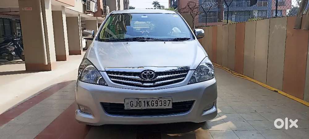 Toyota Innova 2010 Diesel Well Maintained. Rc Valid 2030.