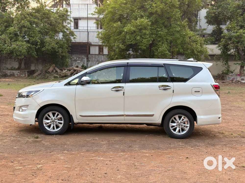 Toyota Innova Crysta 2.4 V 8 Str, 2019, Diesel