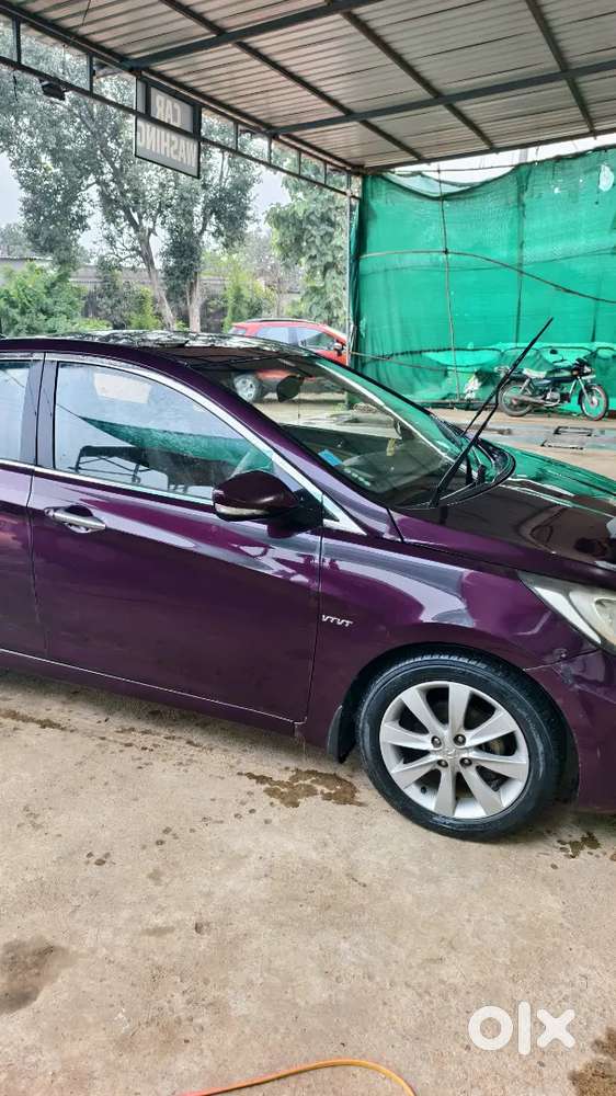 Hyundai Verna 1.6 Manual 2012