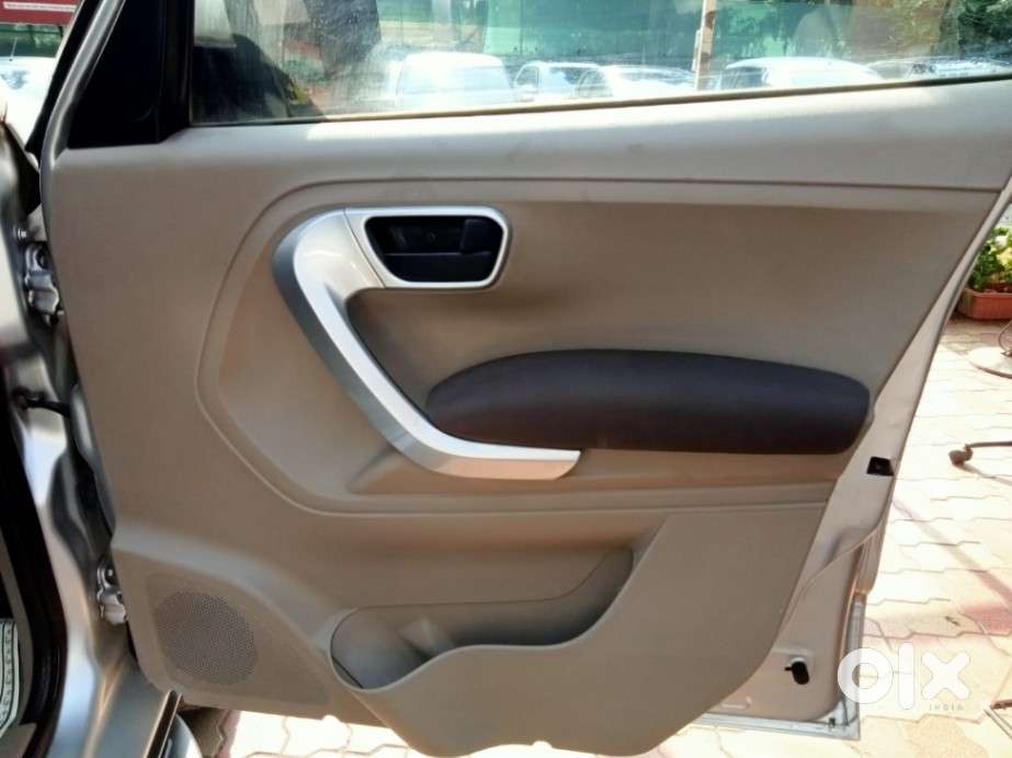 Mahindra Tuv 300 Mhawk100 T8, 2019, Diesel