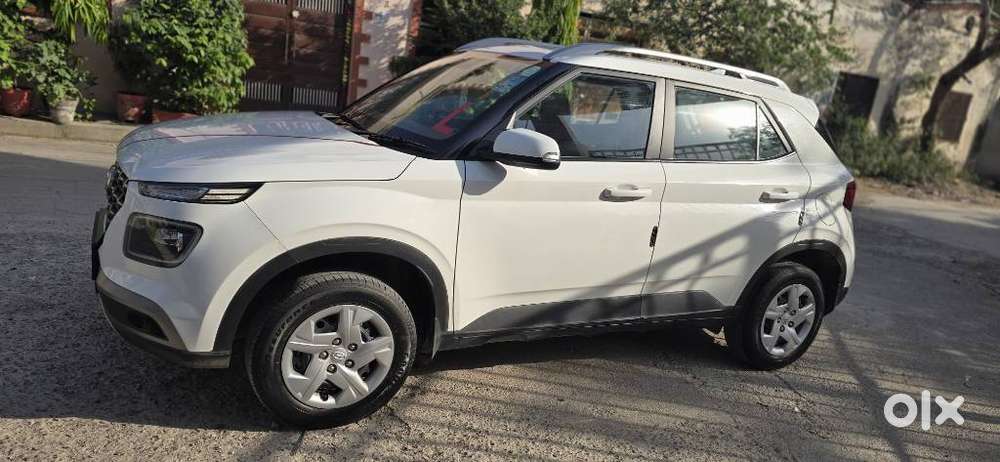 Hyundai Venue 1.2 S Plus, 2021, Petrol