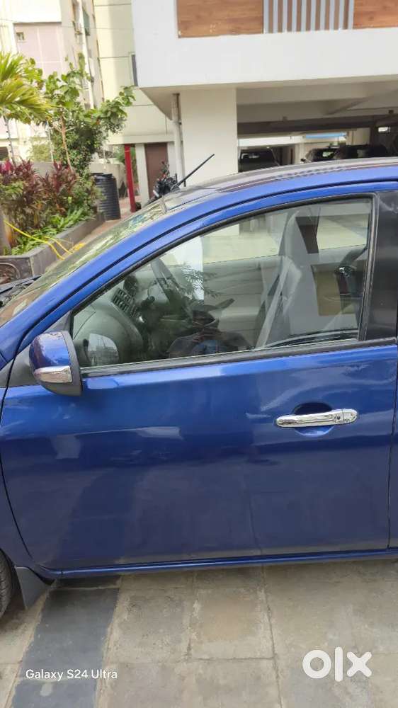 Nissan Sunny Diesel 2012