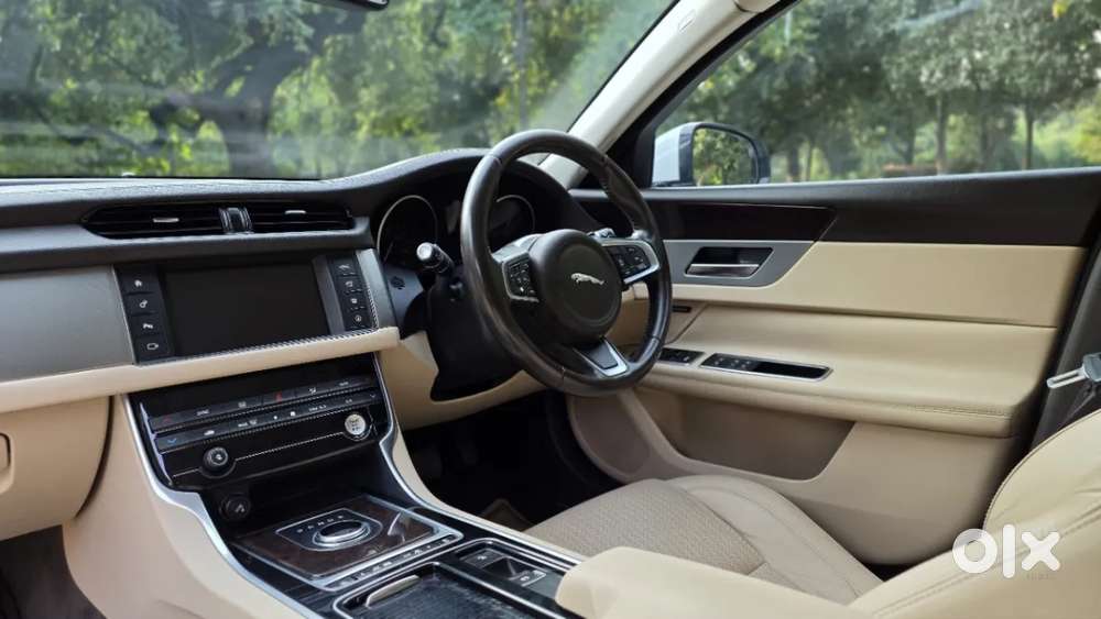 Jaguar Xf, 2018, Petrol