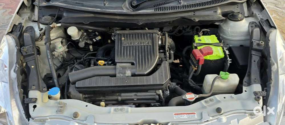 Maruti Suzuki Swift Vxi + Manual, 2013, Petrol