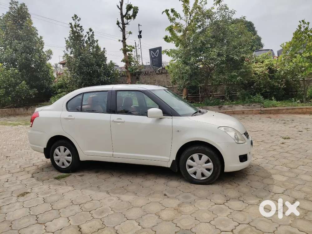 Maruti Suzuki Dzire 2011 Petrol 89125 Km Driven