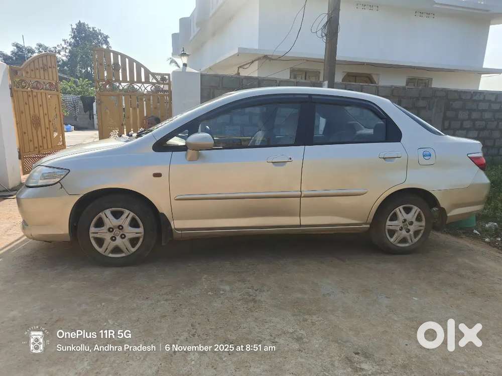 Honda City Zx 2006 Petrol Well Maintained