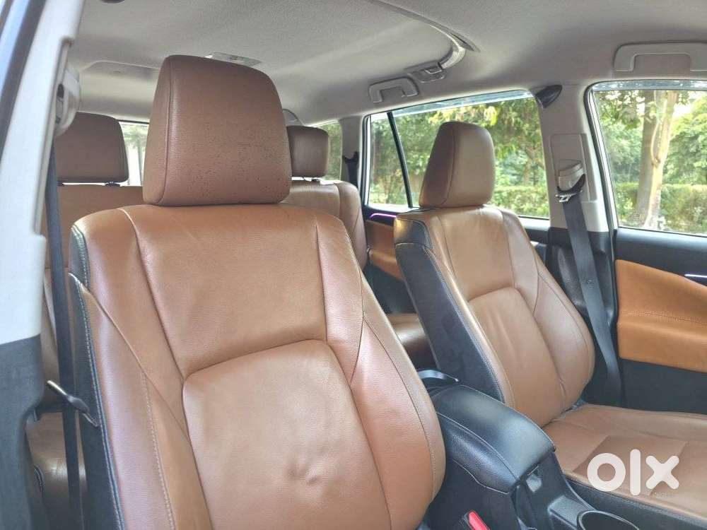 Toyota Innova Crysta 2.8 Zx At, 2016, Diesel