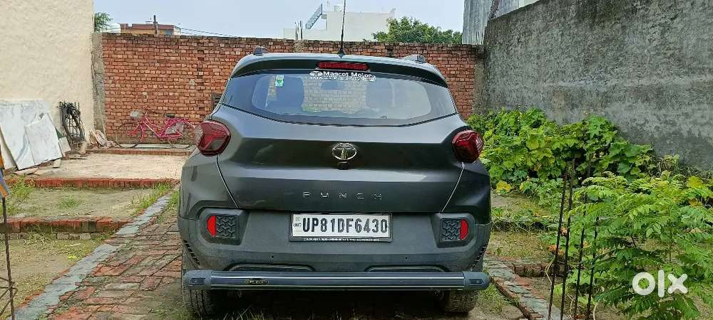 Badi Gadi Leni Hai
