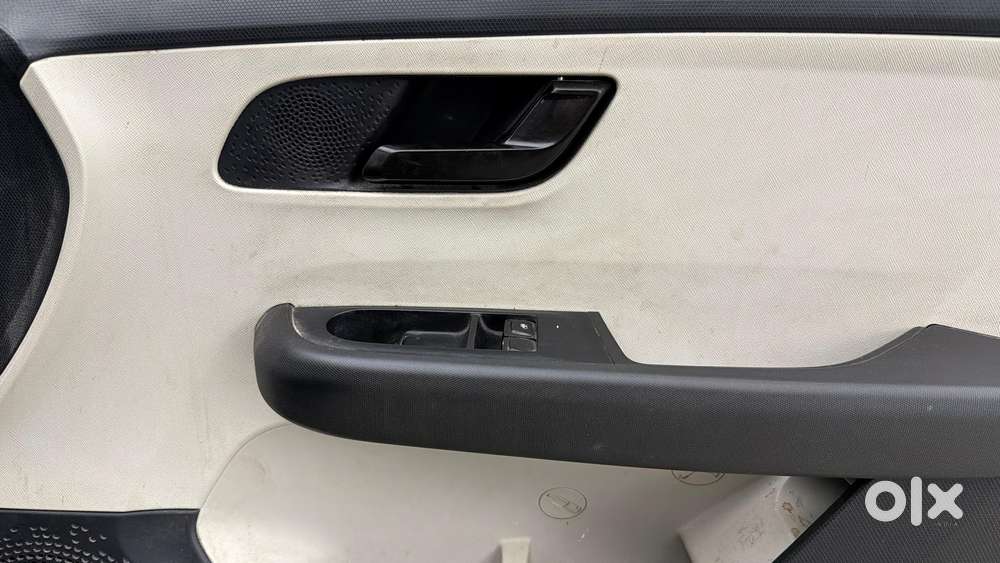 Tata Altroz Xe Petrol, 2022, Petrol