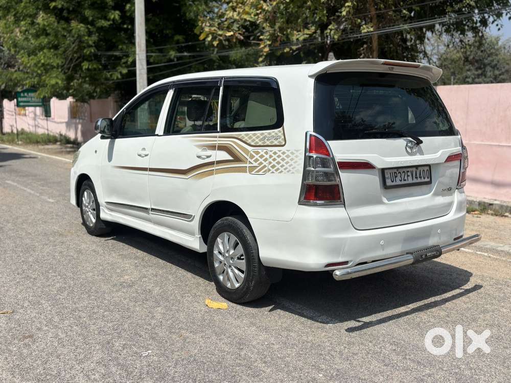 Toyota Innova 2.5 Vx 8 Str Bs-iii, 2014, Diesel
