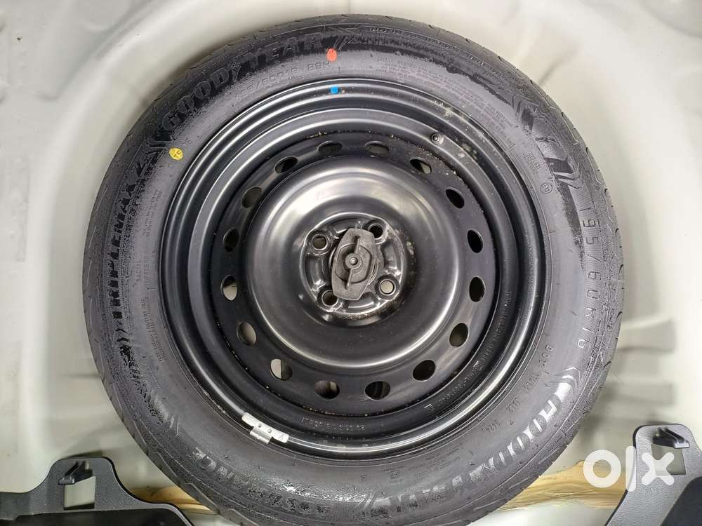 Maruti Suzuki Fronx Alpha 1.0l Turbo Mt, 2024, Petrol