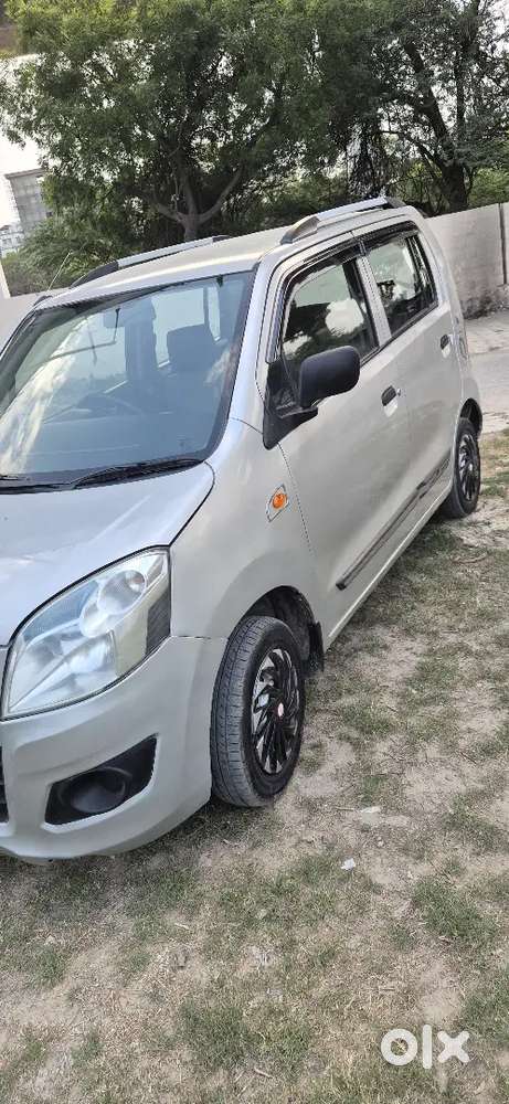Company Fitted Cng..both Keys..papers Complete..transfer Must