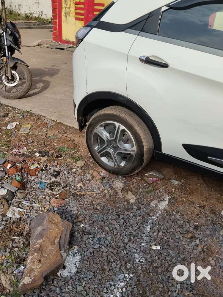 Tata Nexon 1.2 Revotron 2017 November