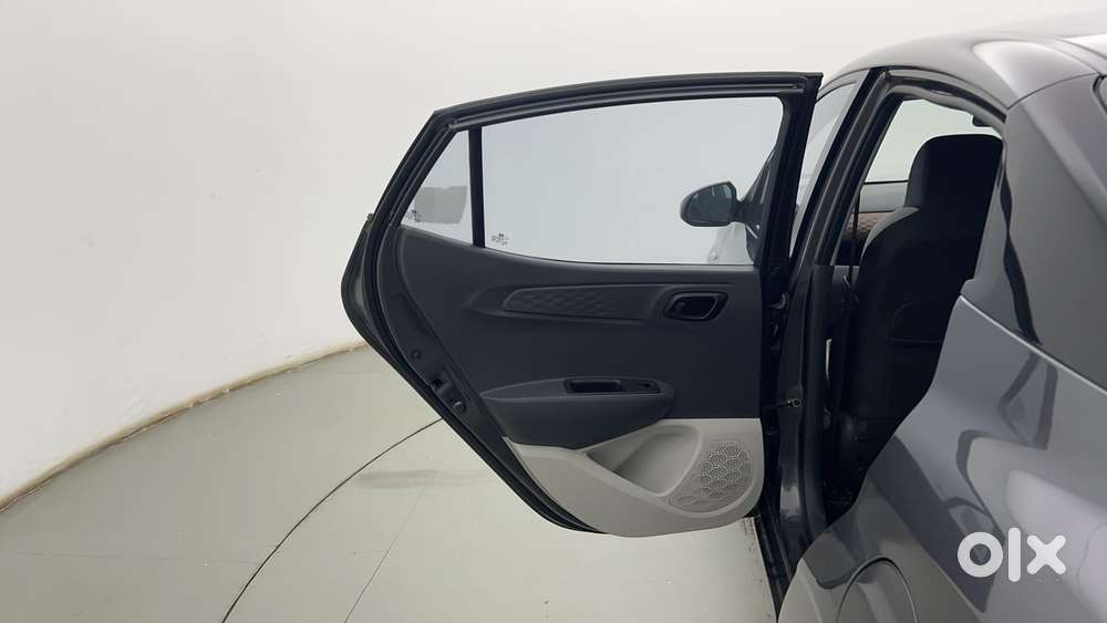 Hyundai Aura [2023-ongoing] 1.2 S Petrol Manual, 2022, Petrol