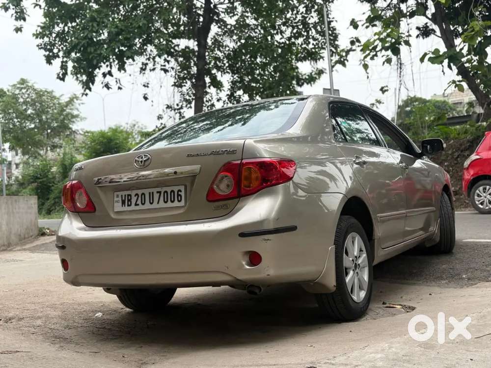 Toyota Corolla Altis 2010
