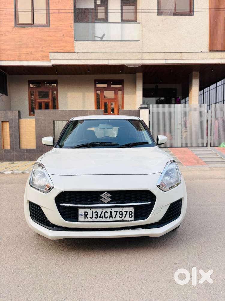 Maruti Suzuki Swift Vxi + Manual, 2023, Petrol