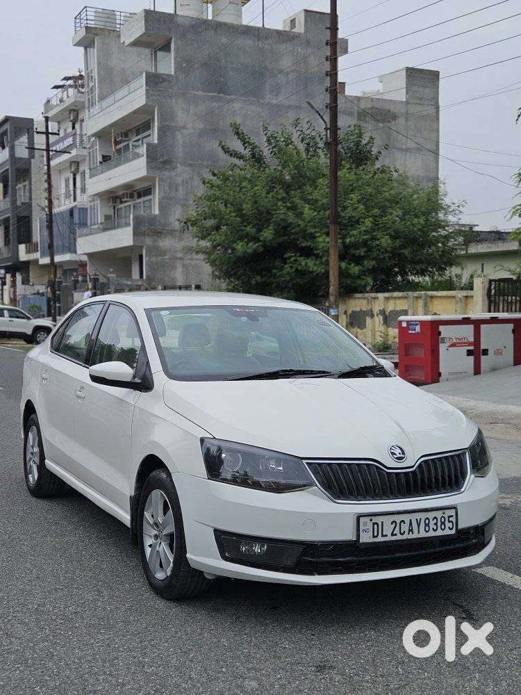 Skoda Rapid 1.0 Rider Plus Tsi At, 2018, Petrol