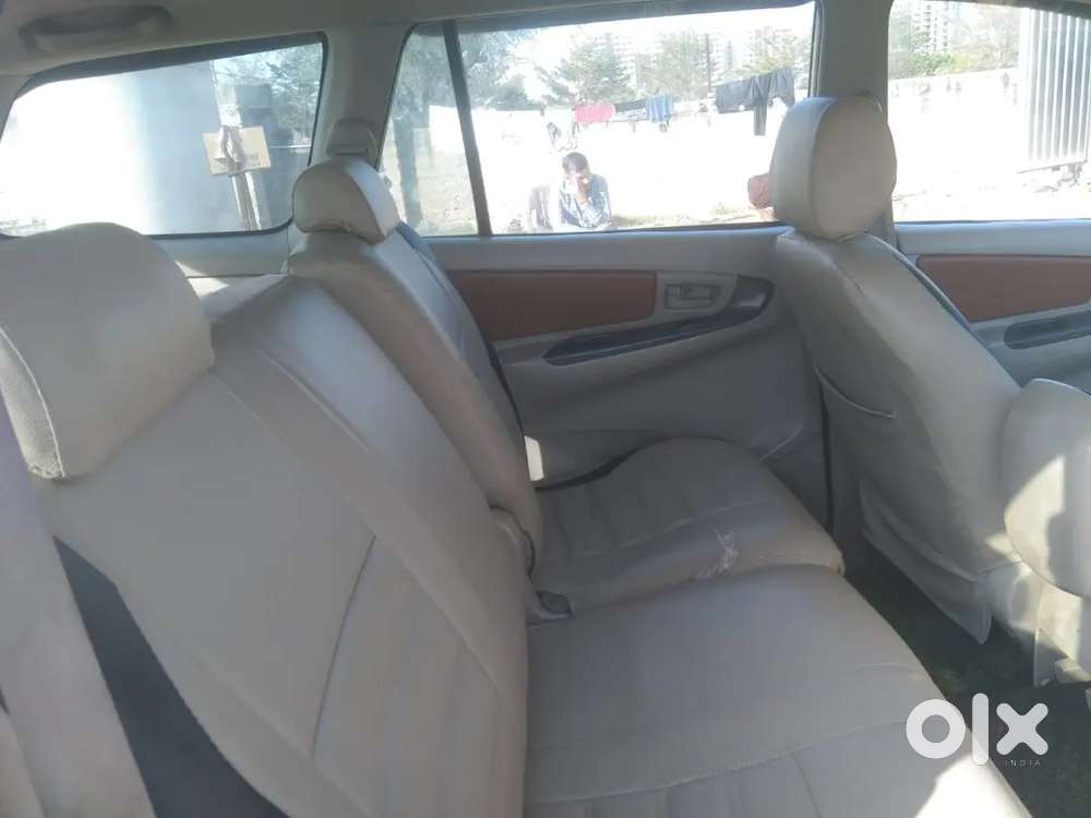Toyota Innova Hycross 2011 Diesel Manual