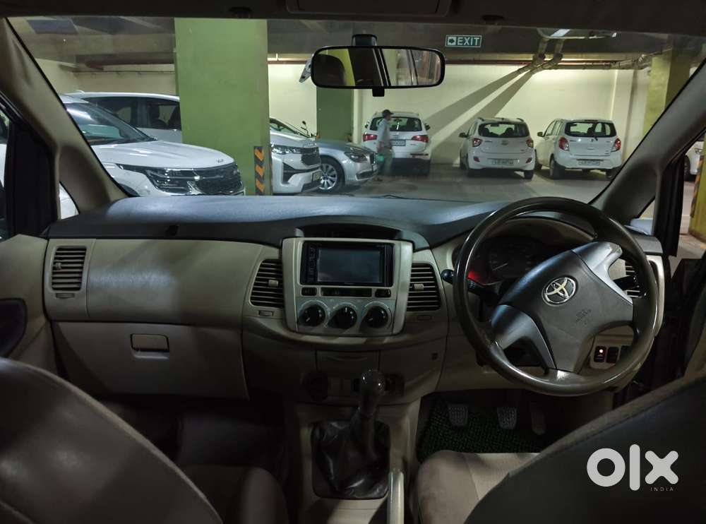 Toyota Innova 2.5 Gx 8 Seater Limited Edition, 2015, Diesel